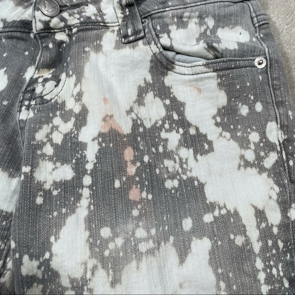 Gray Bleach Dye Splatter Tie Dye Jeans Wet Seal - Picture 6 of 16